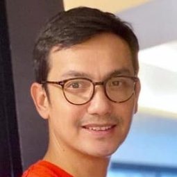 Gunawan Sudradjat - Generasi 90an: Melankolia演員 飾演Ayah