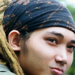 Zulfanny 飾演 Youngest Ikal