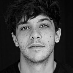 Jules Ronfard - 性治療夏令營演員 飾演