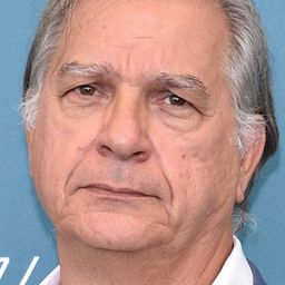 Gérard Meylan 飾演 Bruno