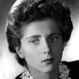 妮歌史蒂芬 - 海之沉默演員 飾演La Nièce