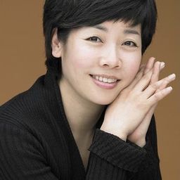 Kim Mi-hwa 飾演 Self