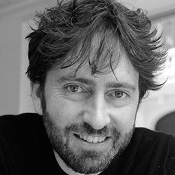 丹尼爾·桑切斯·阿雷瓦洛 - 深藍即是黑導演