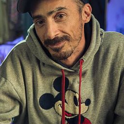 尼古拉斯·希爾伯特 飾演 Joaco