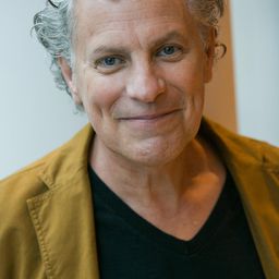 Tait Ruppert - 地球戰場演員 飾演Rodman