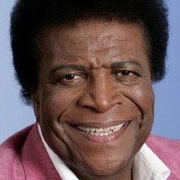 Roberto Blanco 飾演 Roberto Blanco