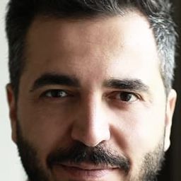 Serkan Tastemur 飾演 Seyit