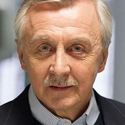 Robert Mazurkiewicz 飾演 