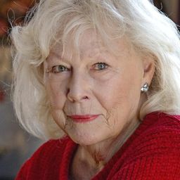 Lise Fjeldstad 飾演 