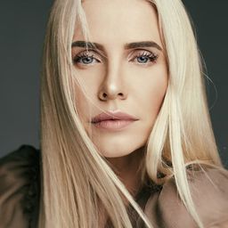 Jenia Tanaeva 飾演 Lana Kalinina