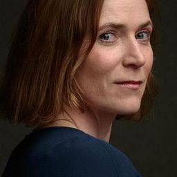 Judith Hofmann 飾演 Margot