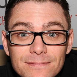 Brian Bonsall 飾演 Mikey