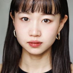 Mariko Nishino 飾演 Laundry Girl