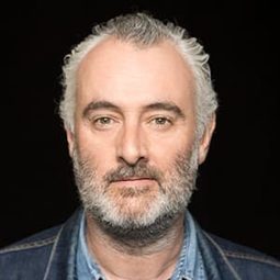 John Hodgkinson 飾演 Don Armado