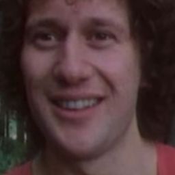 Terry Potter 飾演 Ozzy / 3rd Class Alien