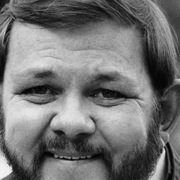 Royce D. Applegate - 神探麥克演員 飾演Bundy