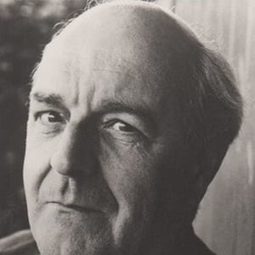 Derek Francis 飾演 Supt. Brett