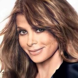 Paula Abdul 飾演 Self