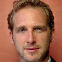 佐殊路卡士 - 國定殺戮日：無限狂屠演員 飾演Dylan Tucker