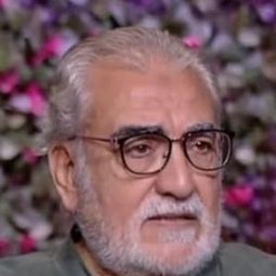 Abdulraheem Hassan 飾演 محامى السفارة