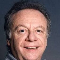 Johnny Dorelli - Tit for Tat演員 飾演Emanuele Sansoni