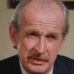 Ivan Bonar - 神奇的蜘蛛俠演員 飾演News Alert Reporter