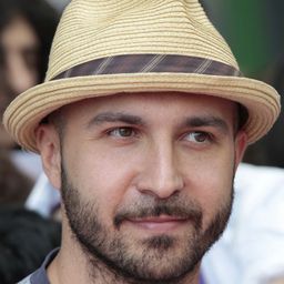 馬奇歐·卡帕通達 飾演 don Isidoro