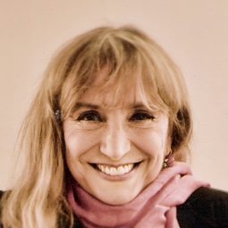 皮爾娜·迪依·埃斯波西蒂 - My Italy演員 飾演