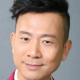 陳國邦 飾演 Frankie