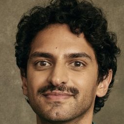 卡蘭·索尼 - 失落大街演員 飾演Jitendar Tomar