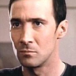 Brian Brophy 飾演 Ellis