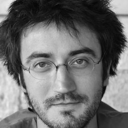 Olivier Treiner - 我們都是一家人編劇