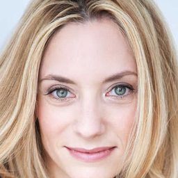 Mélanie Malhère - 生活的平衡演員 飾演Mélanie