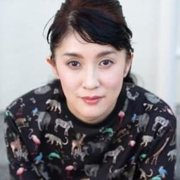 瑚海みどり 飾演 