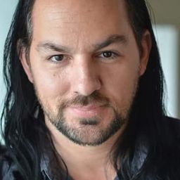 Jimmy Dempster 飾演 Rockabilly