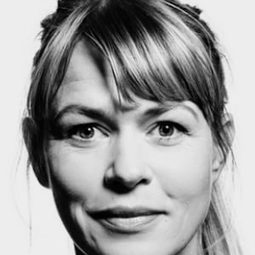 Tone Beate Mostraum - 奧海姆一家演員 飾演Ragnhild