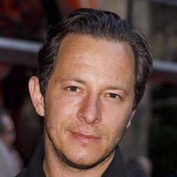 特里斯坦·皮特 飾演 Patrick Stein