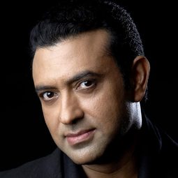 Rajiv Kachroo 飾演 Mujtaba