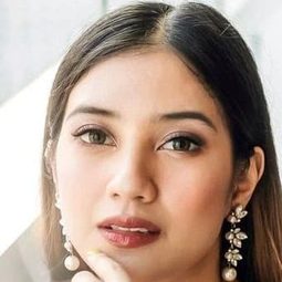 Fita Anggriani - 8 Hari Menaklukan Cowo演員 飾演Firza