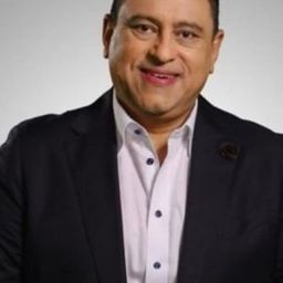 Moataz ElDemerdash - 678演員 飾演شخصيته الحقيقية كمذيع