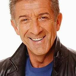 Ezio Greggio 飾演 Sergio Ghia