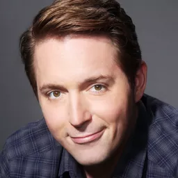 貝克·班尼特 - 我是狄恩演員 飾演Trevor