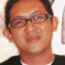 Sapto Soetardjo 飾演 Tukang Gorengan (voice)