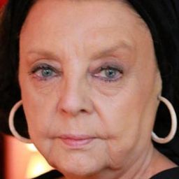 Marie-Christine Demarest - 牀的另一邊演員 飾演Cliente Hugo 1