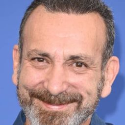 雅文·門多薩 - 第四公司演員 飾演Palafox