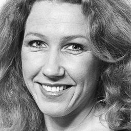 Jennifer Doyle 飾演 Marbella