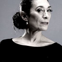 艾娃畢安柯 飾演 Isadora Lopez Cortese