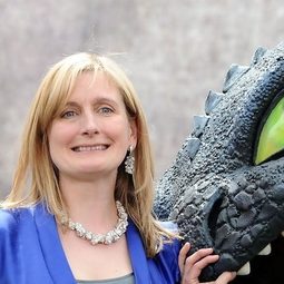 Cressida Cowell - 馴龍寶典編劇