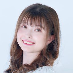 布裏德卡特·塞拉·惠美 飾演 Inagaki Choco / Inagaki Vanilla (voice)