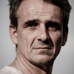 Matthias Neukirch 飾演 Christian Zischler